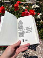 Load image into Gallery viewer, Himnos de Gloria y triunfo. Himnario.