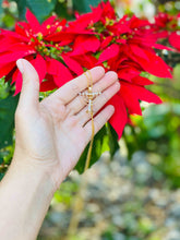 Load image into Gallery viewer, Cadena con candelabro