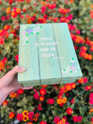 Caja para la Biblia.